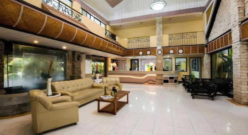 Family Country Hotel And Convention Centre General Santos City Экстерьер фото