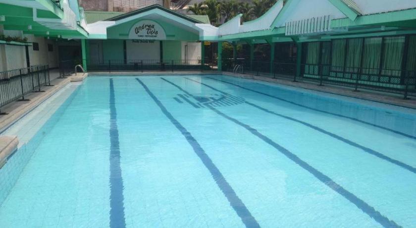 Family Country Hotel And Convention Centre General Santos City Экстерьер фото